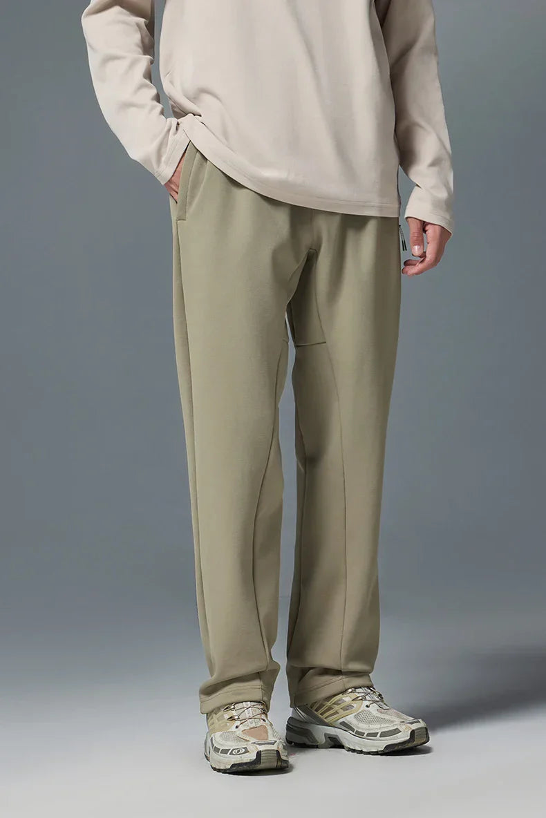 Gemütliche elegante Hose mit geradem Bein