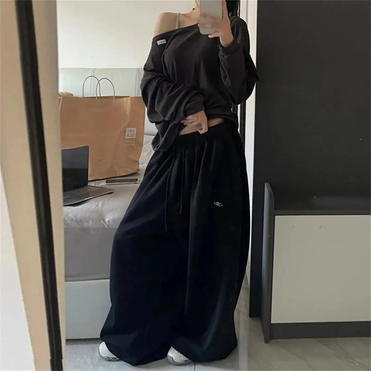 Y2K Oversized Woman Grey Black Sweatpants