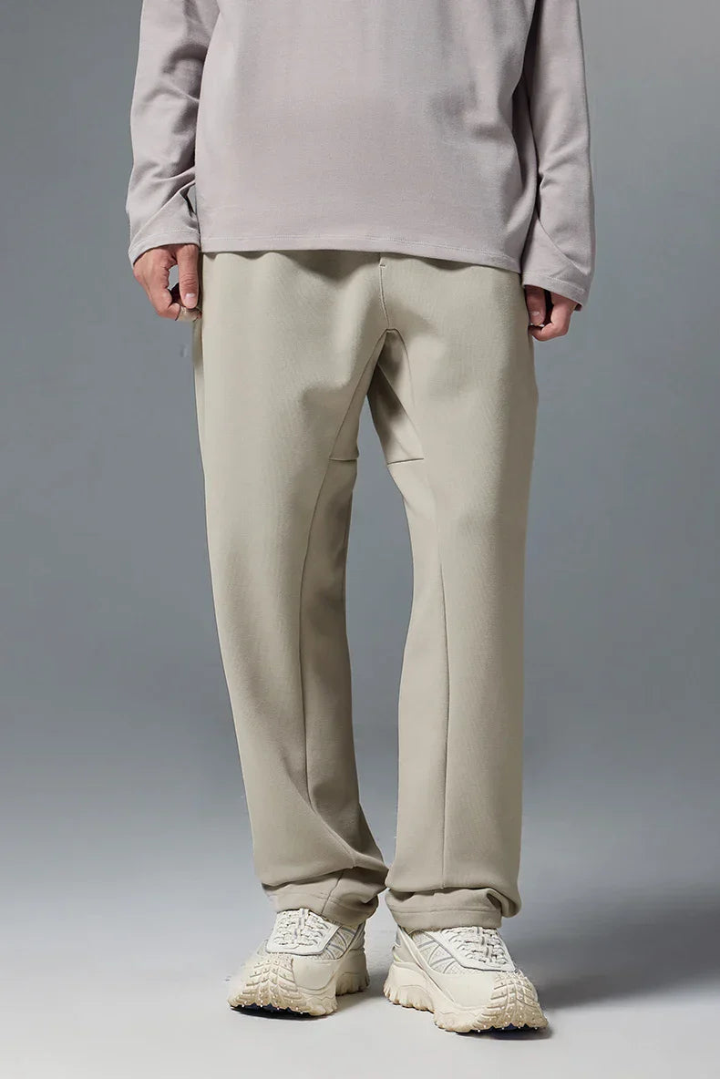 Gemütliche elegante Hose mit geradem Bein