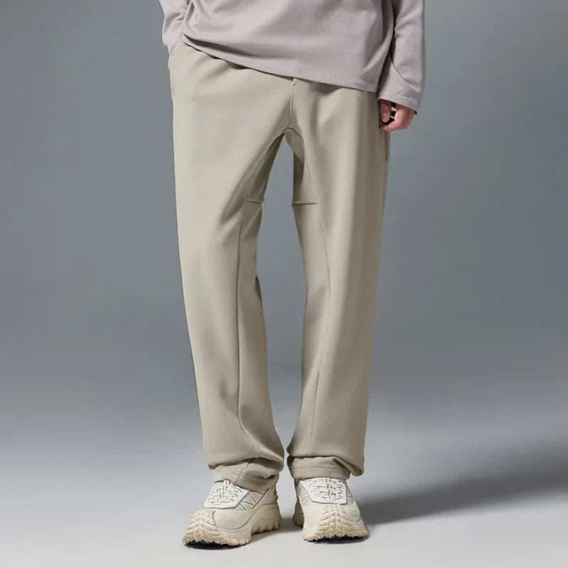 Gemütliche elegante Hose mit geradem Bein
