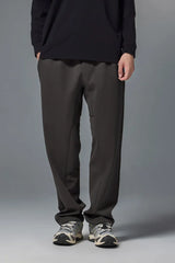 Gemütliche elegante Hose mit geradem Bein
