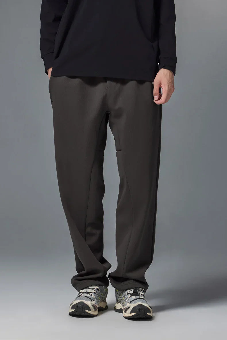 Gemütliche elegante Hose mit geradem Bein