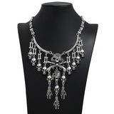 Collar clásico vintage de calavera esqueleto
