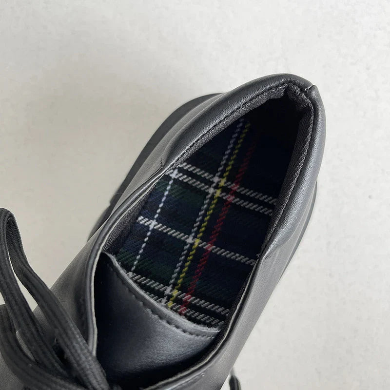Corporate Girlie Black Leather Shoes