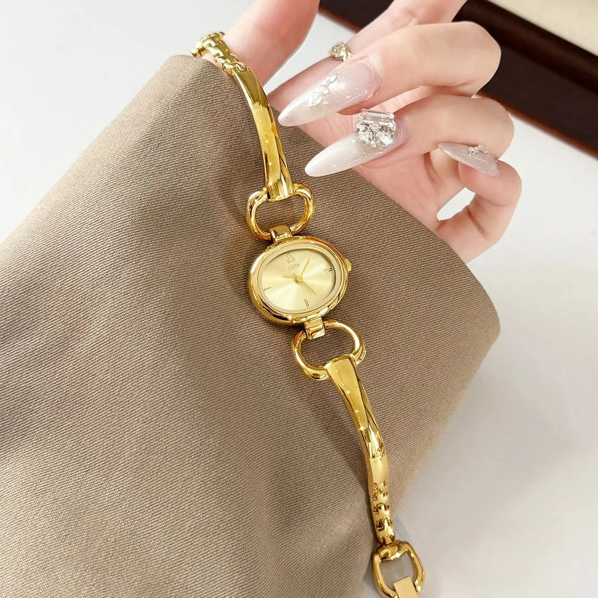 Luxury Vintage Skeleton Bracelet Quartz Watch