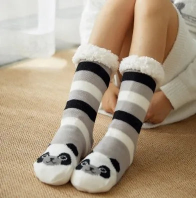 Calcetines cálidos de invierno para mujer, de felpa de pingüino, suaves, antideslizantes, para el suelo, zapatillas, calcetín corto, esponjoso, de ciervo, alce, oso, regalo de Navidad
