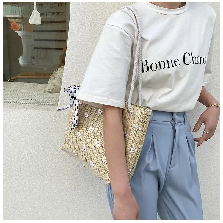 Bow-Tie Embroidery Daisy Shoulder Bag
