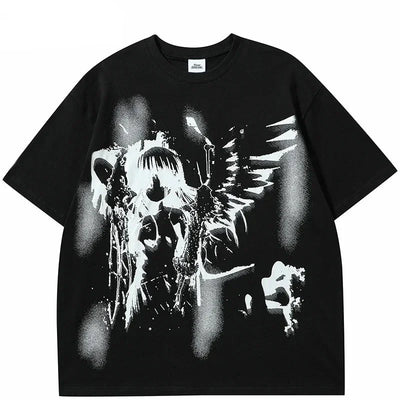 Camiseta de anime gráfica con alas de ángel negras
