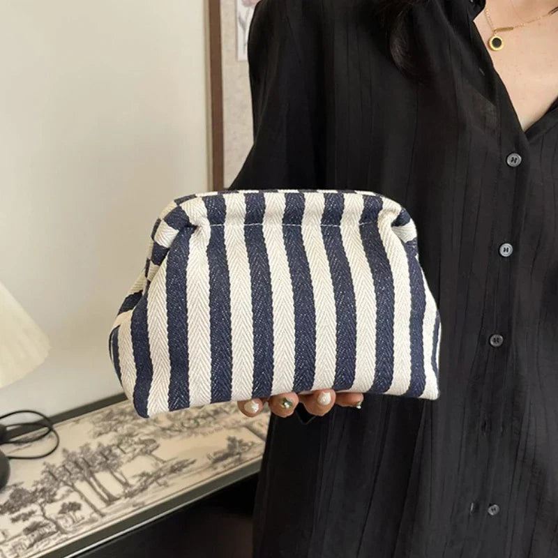Handmade Knitted Women Beach Clutch Handbag