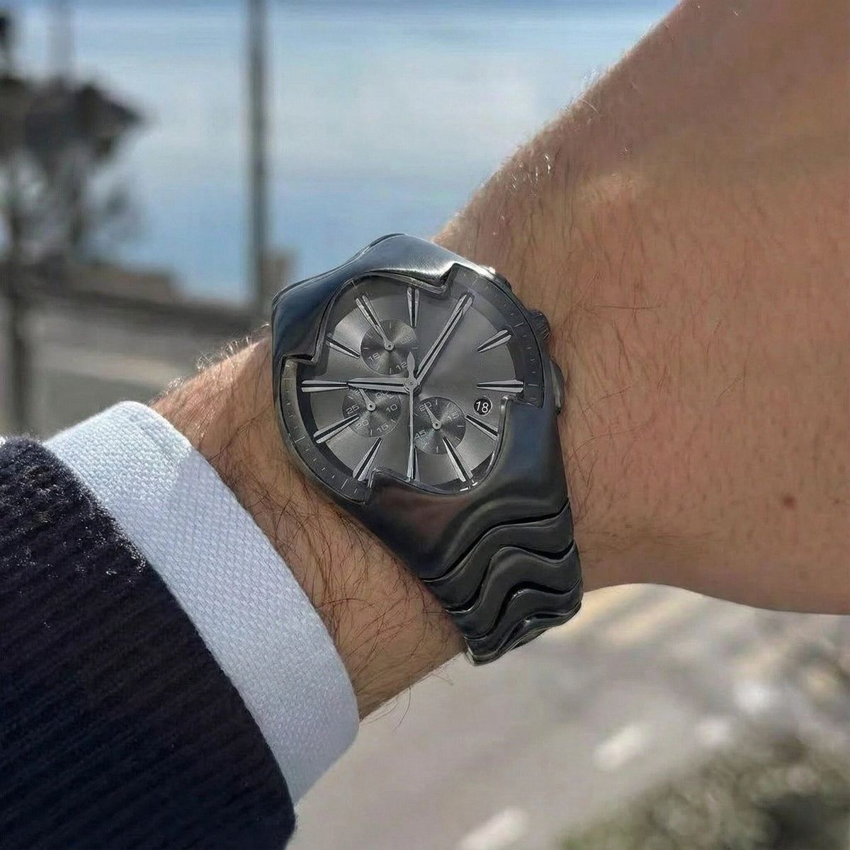 Barrel-shaped Luxury Men's Watch