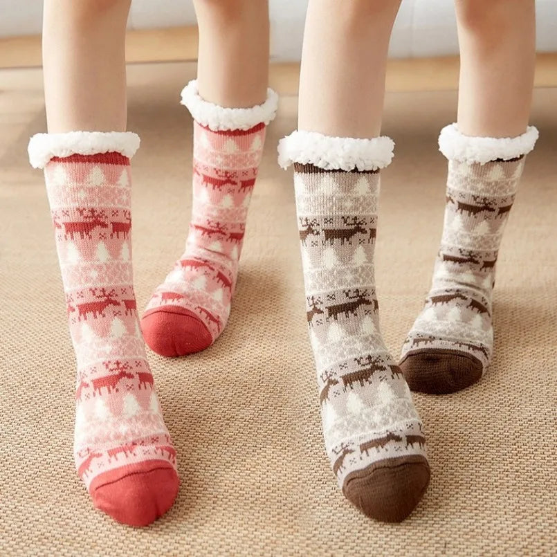 Calcetines cálidos de invierno para mujer, de felpa de pingüino, suaves, antideslizantes, para el suelo, zapatillas, calcetín corto, esponjoso, de ciervo, alce, oso, regalo de Navidad