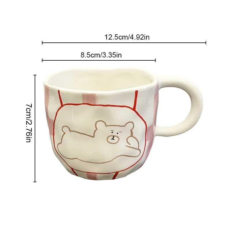 Niedlicher Keramikbecher mit Bär