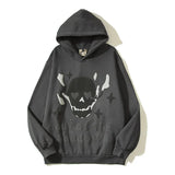 Sudadera gótica con capucha y calavera de llamas espumosas