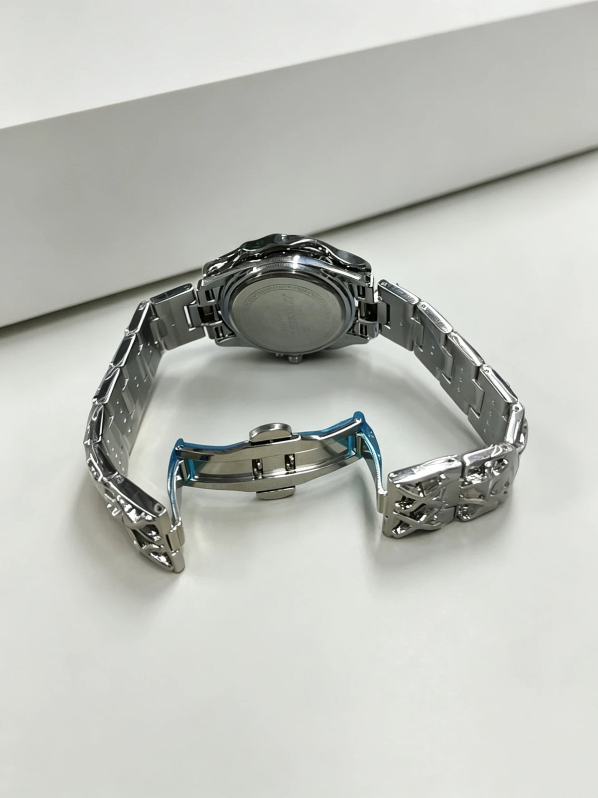 Luxury Irregular-Shaped Quartz Watch