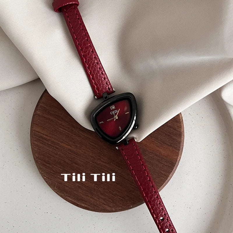 High-Quality Leather Quartz Watch