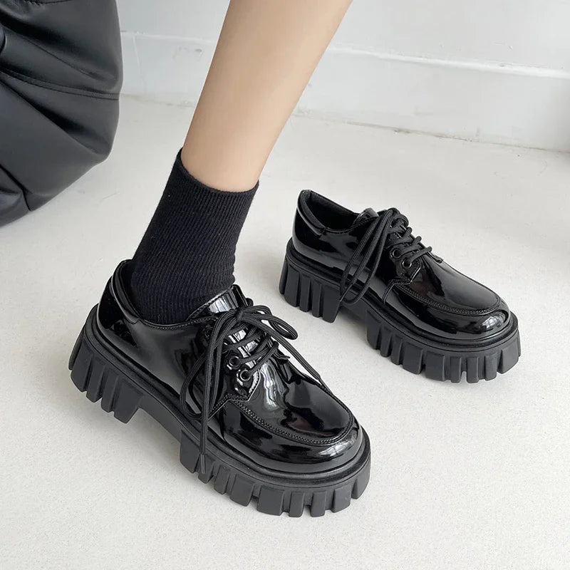 Corporate Girlie Black Leather Shoes