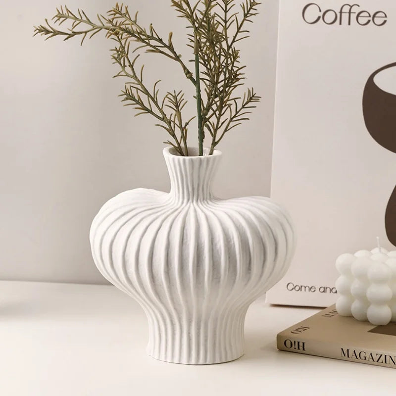 Keramik-Kunststoff-Vase im Vintage-Stil