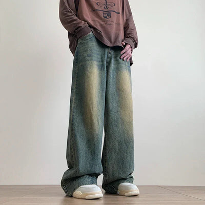 Verrostete Vintage-Jeans mit weitem Bein