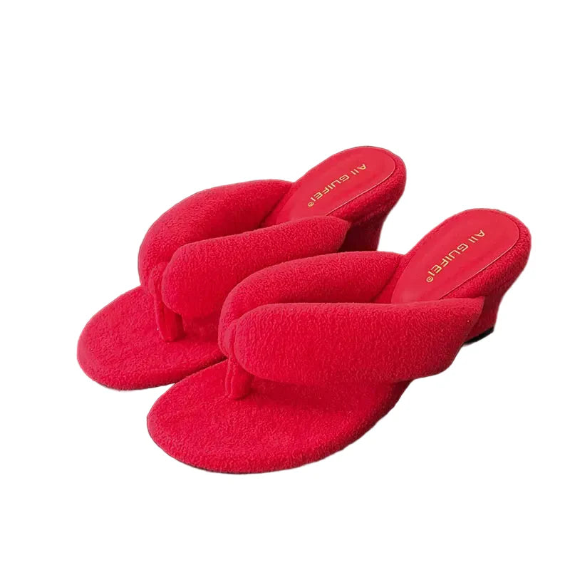 Rounded Toe Women's Wedge Slippers