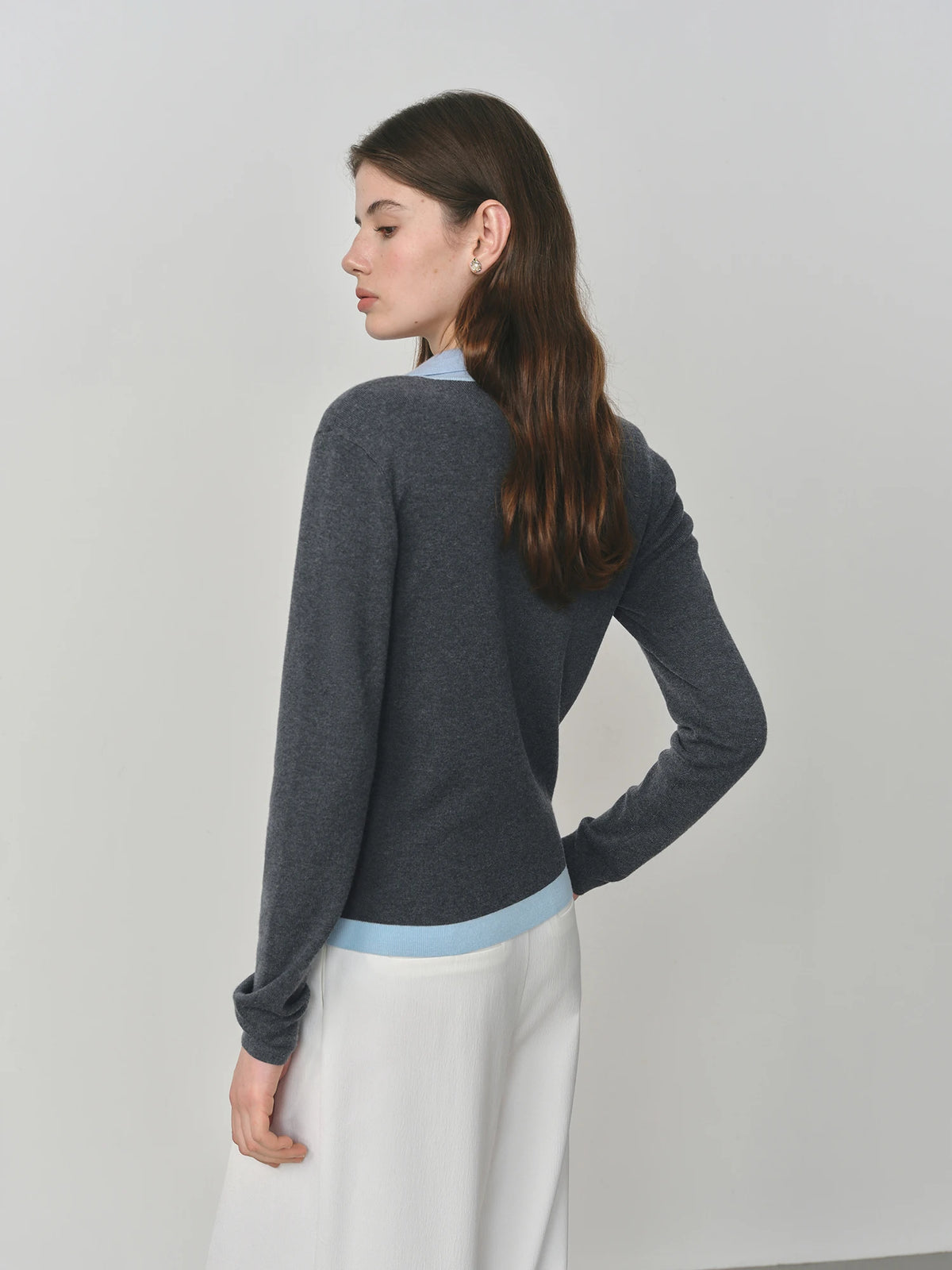Knit Cable V-neck Sweater