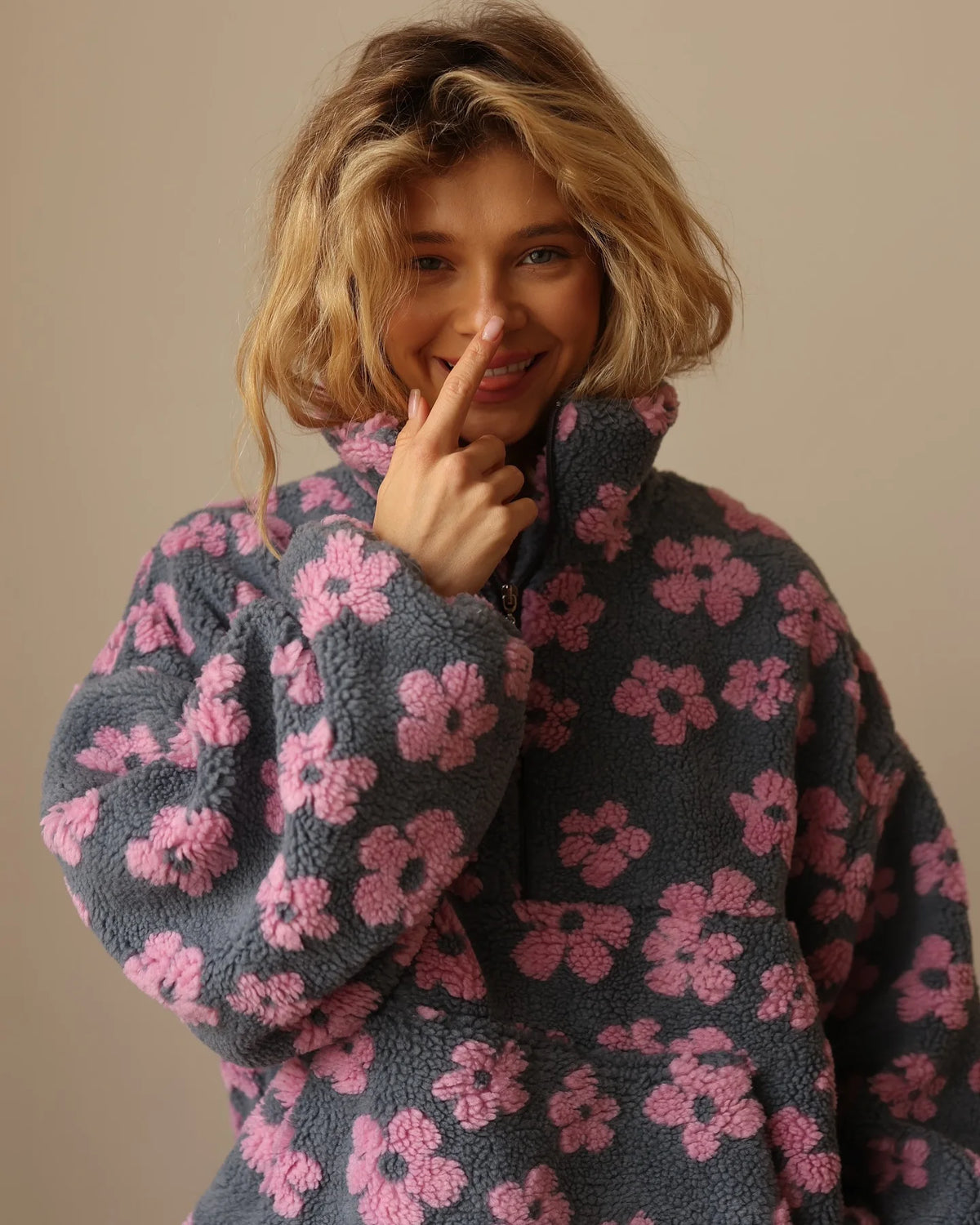 Y2k Lazy Daisy Pullover