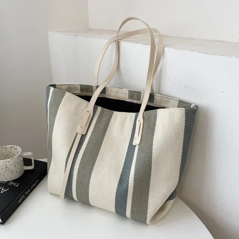 Stripped Women's Shoulder Bag
