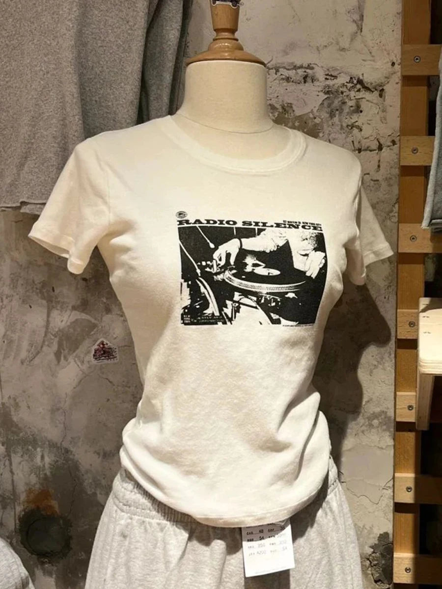 Letter Print Slim O-neck Crop Top