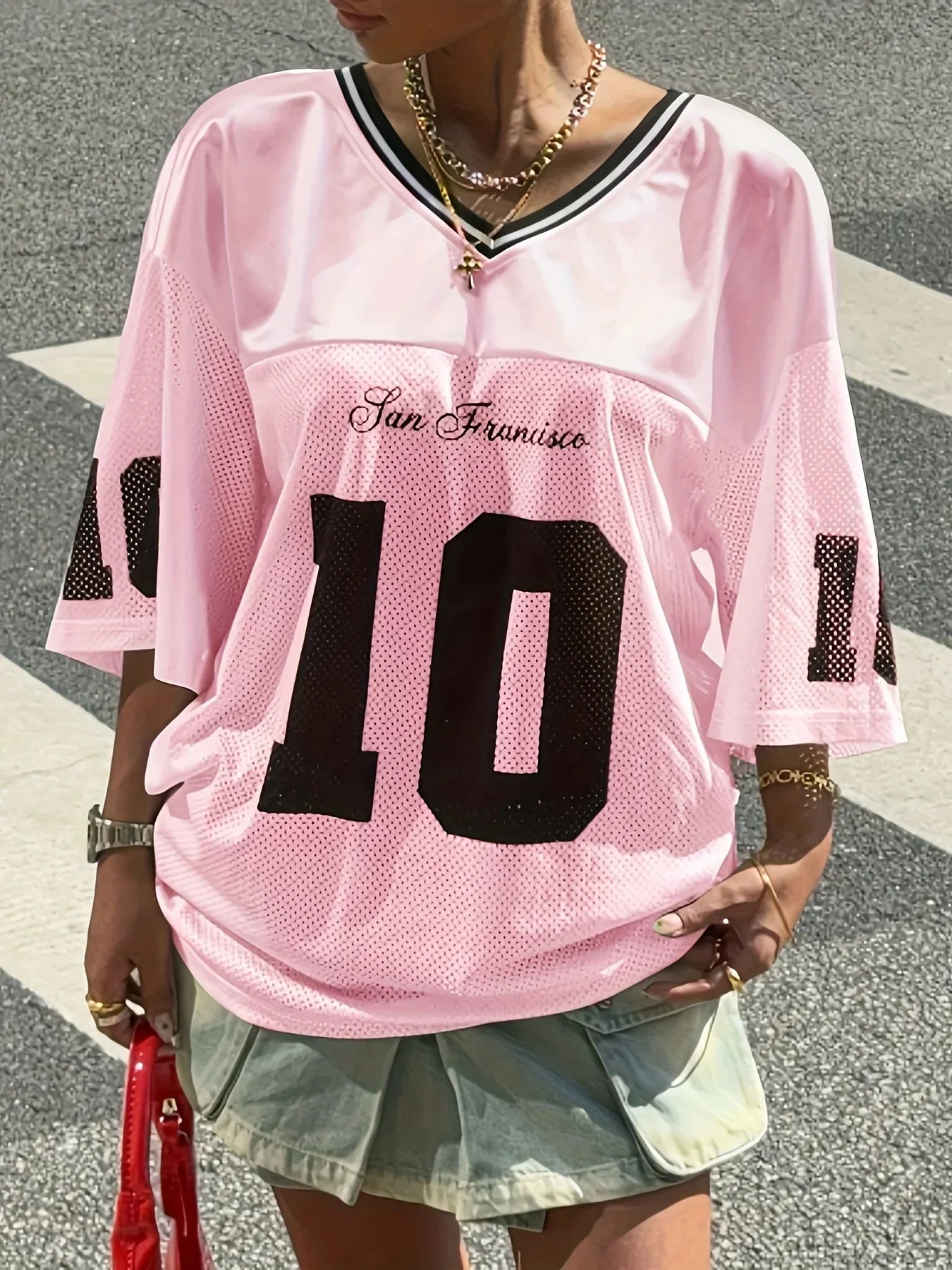 No.10 Athletic V-Neck T-Shirt