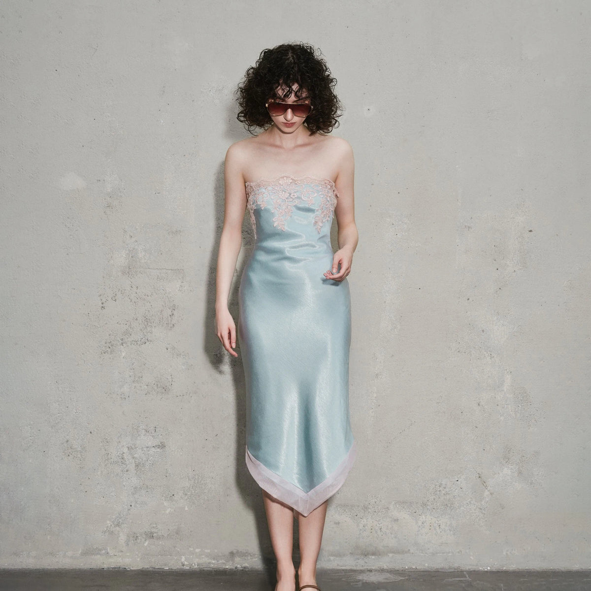 Bridesmaid Lisbon Lace Midi Dress