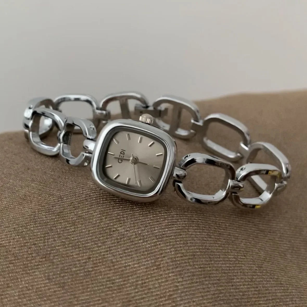 Sliver Grey Dial Square Ladies Bracelet Watch