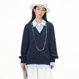 Marineblauer V-Ausschnitt Pullover
