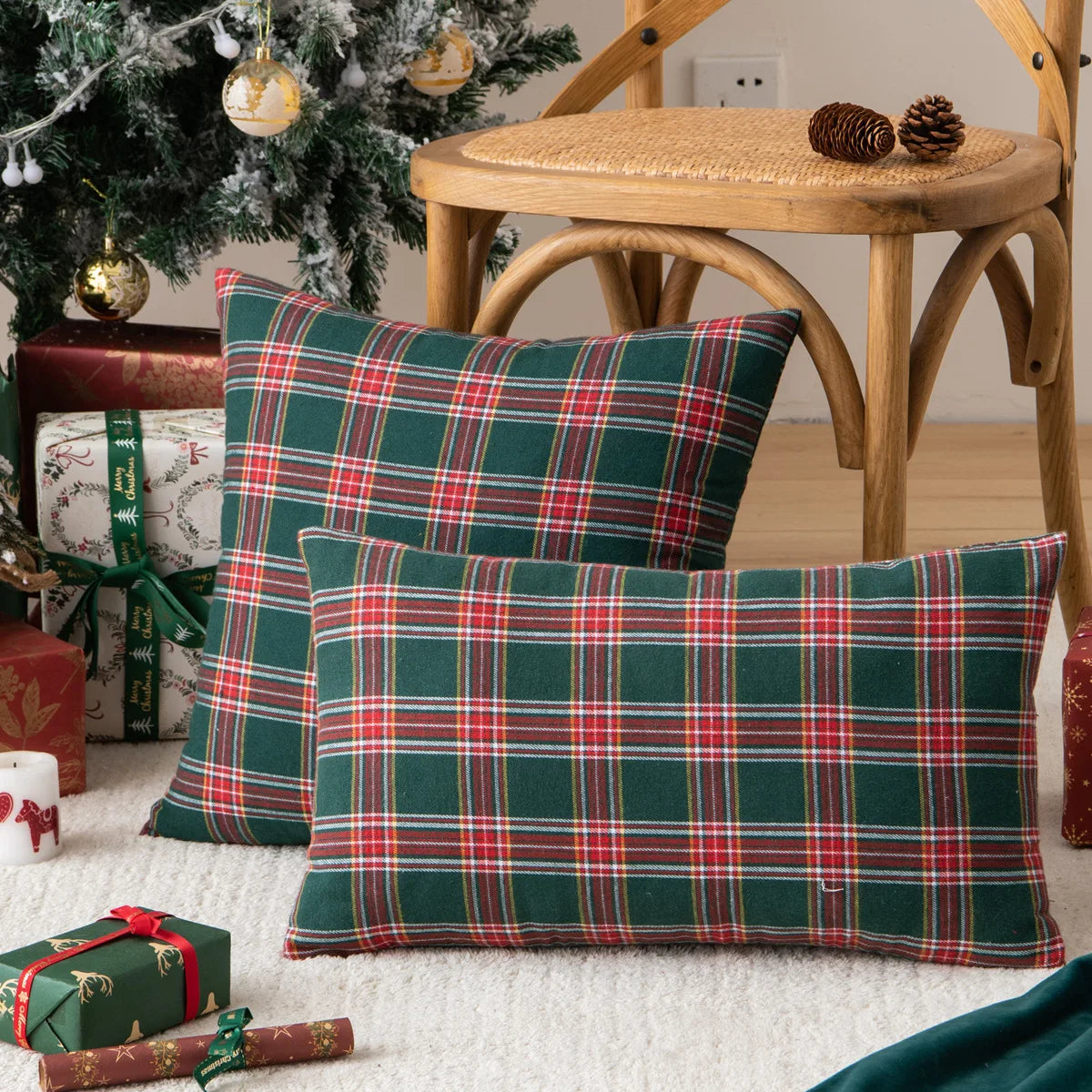 Christmas Plaid Decorative Throw Pillow Covers