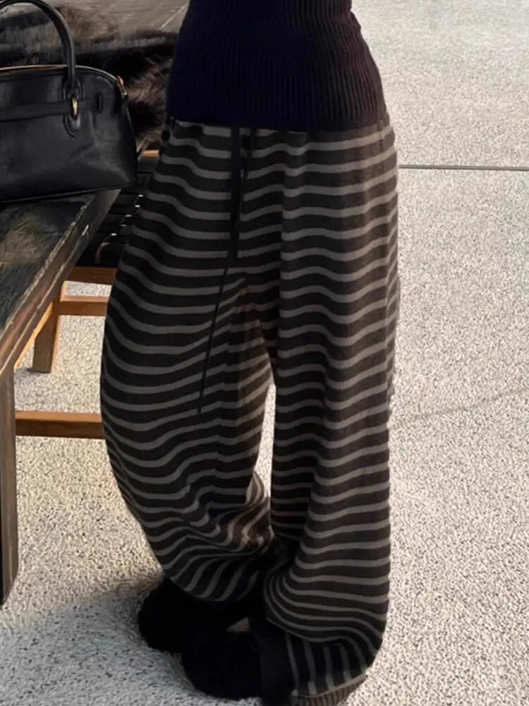 Contrast Stripped Wide Leg Pants