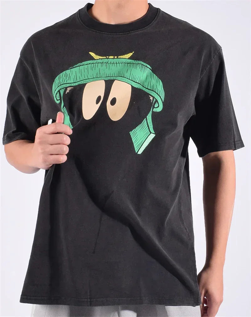 Camiseta negra coreana de estilo urbano vintage