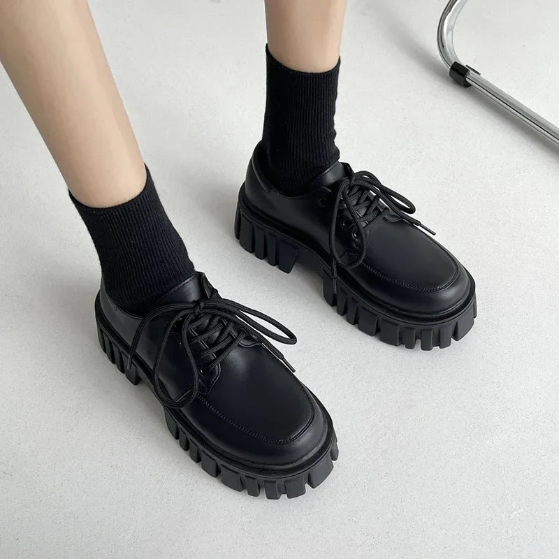 Corporate Girlie Black Leather Shoes