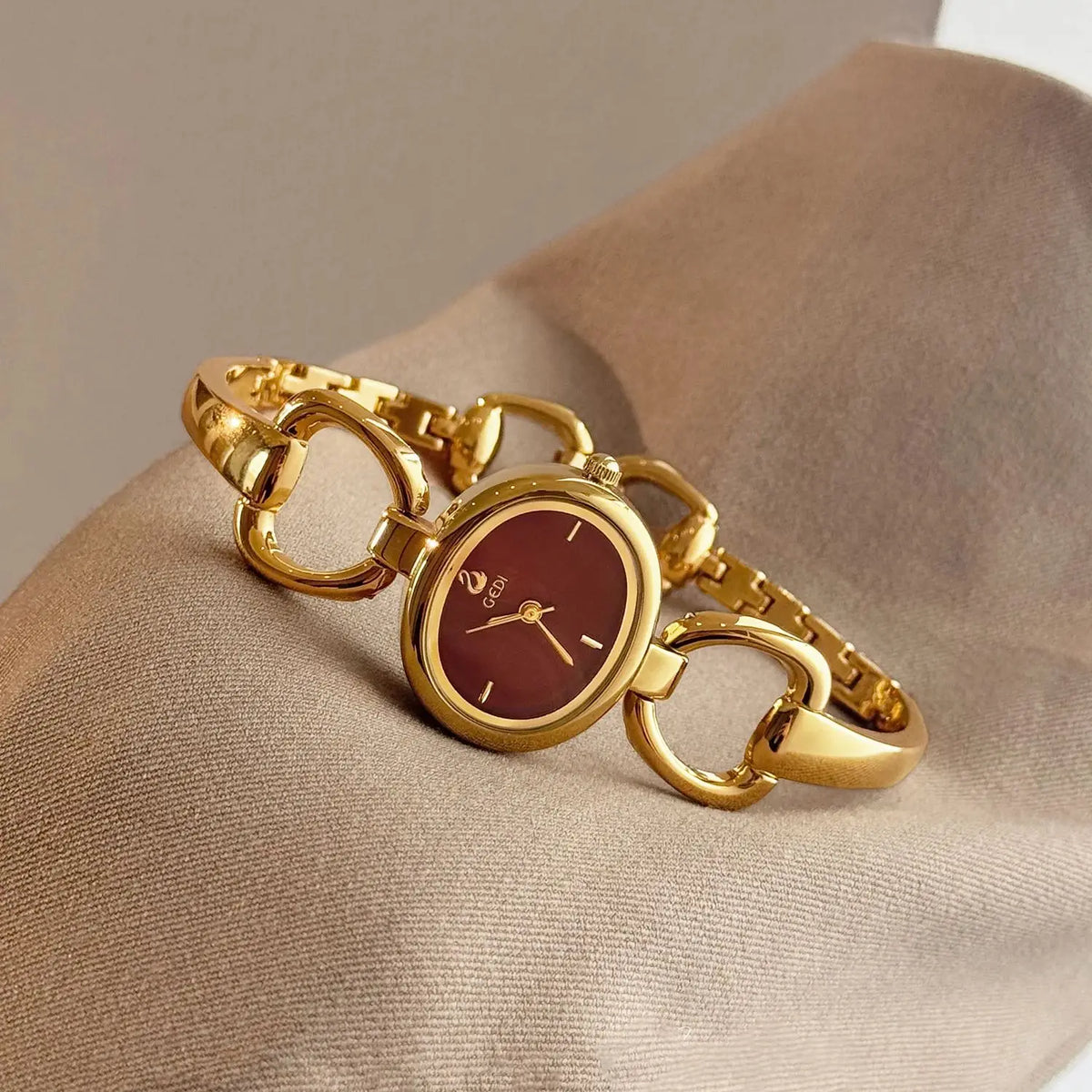 Luxury Vintage Skeleton Bracelet Quartz Watch