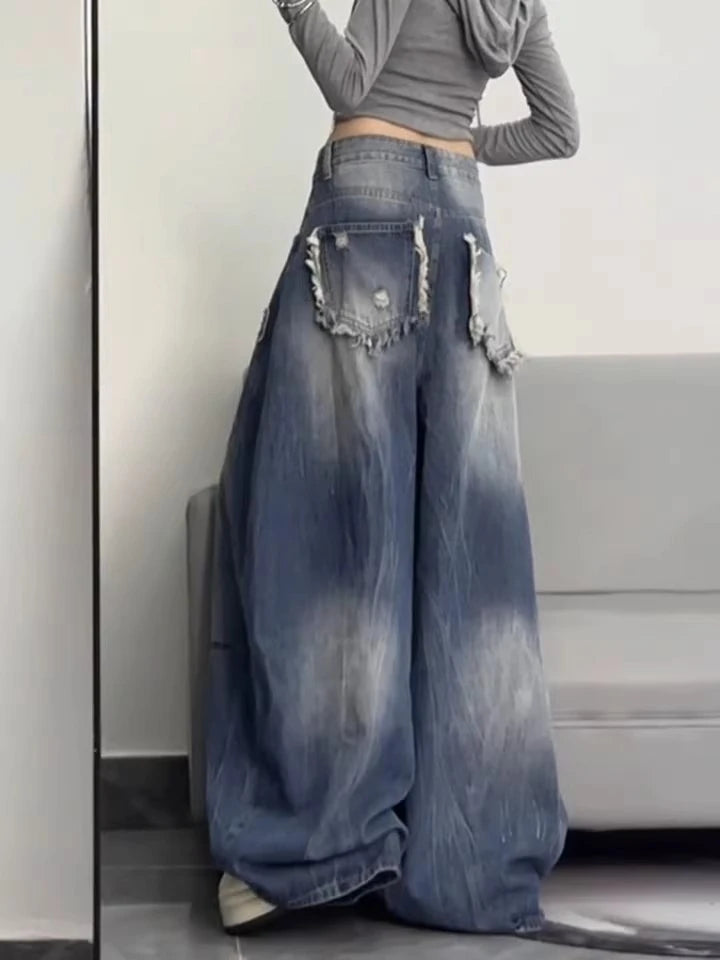 Y2K Curved Distressed Baggy Jeans