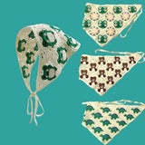 Dreieckiges Strick-Bandana im französischen Stil