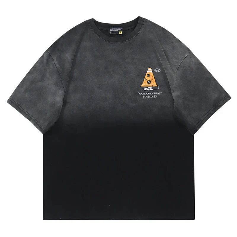 Camiseta Tie Dye con Letras Bordadas Lavadas