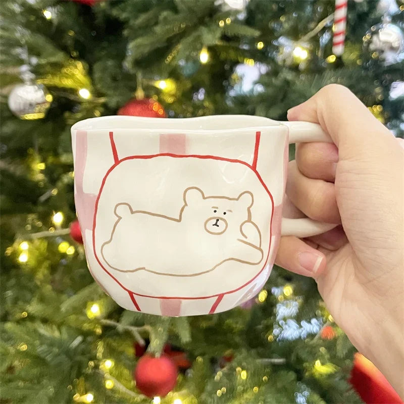 Niedlicher Keramikbecher mit Bär