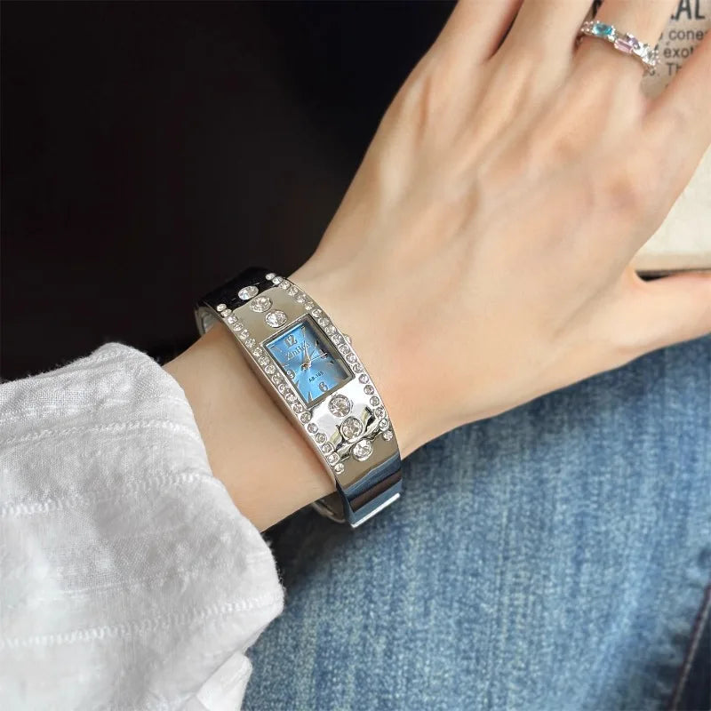 Silver Vintage Ladies Quartz Wristwatch