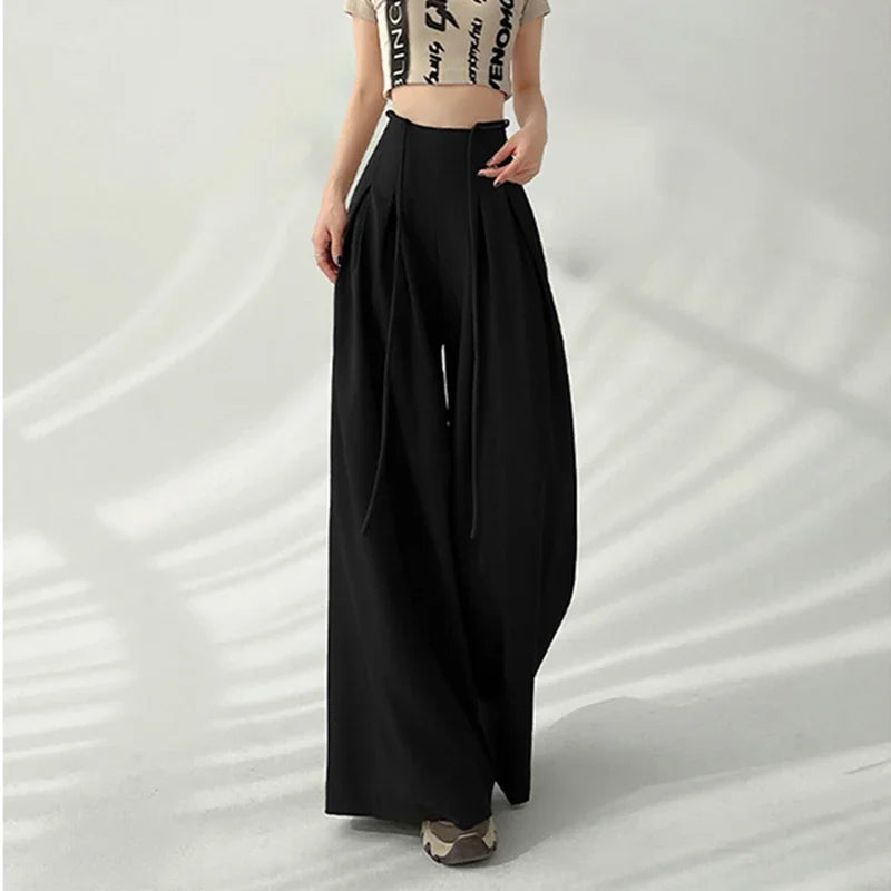 Schwarze High-Waist-Hose mit weitem Bein