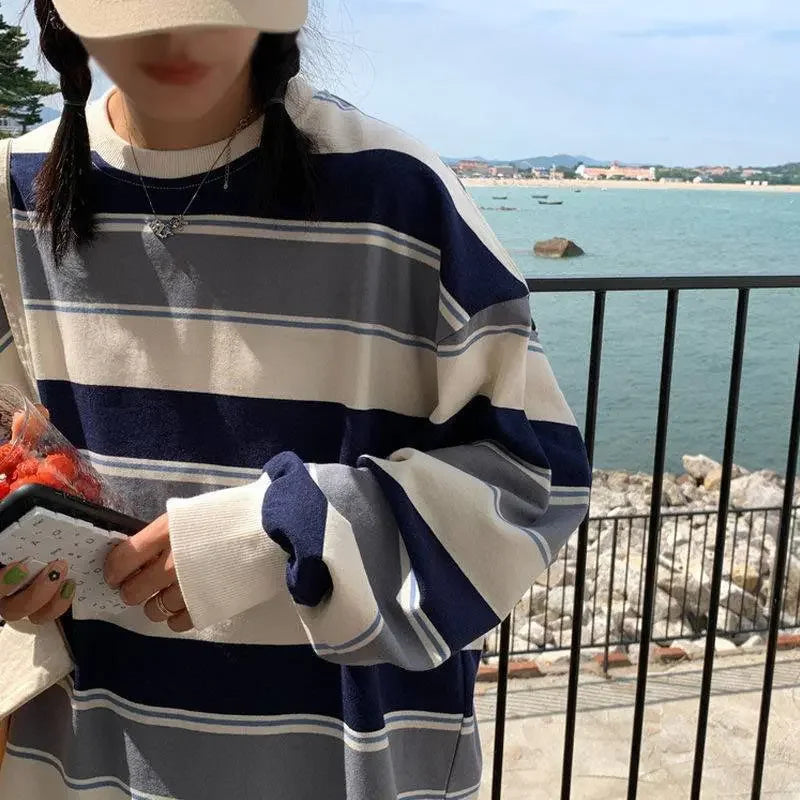 Y2K Women's Oversized Stripped T-shirt