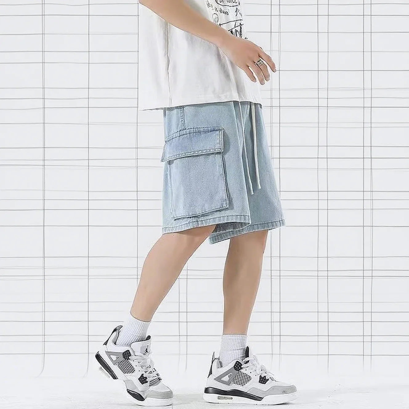 Multi-pocket denim short