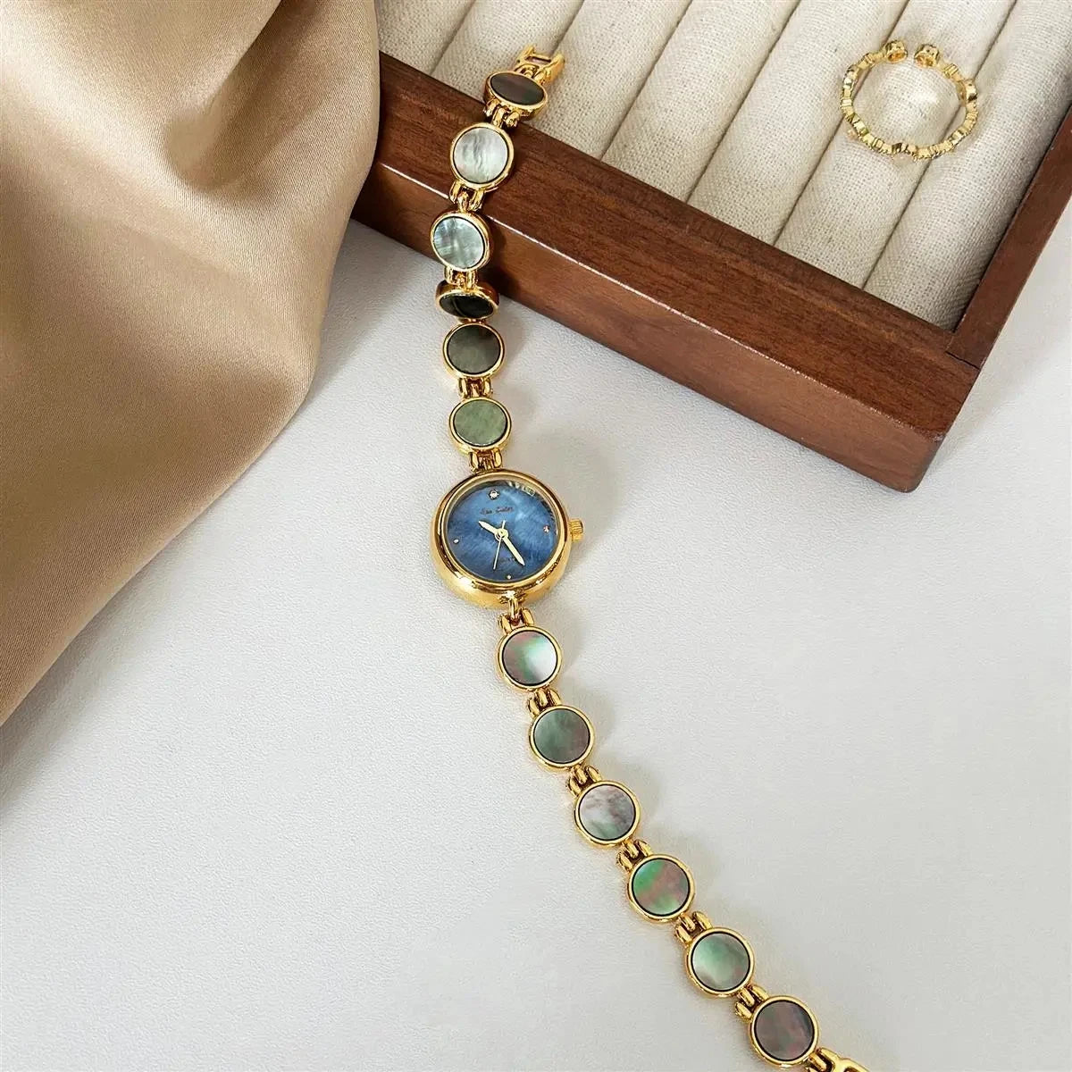 Exquisite Small Dial Quartz Watch