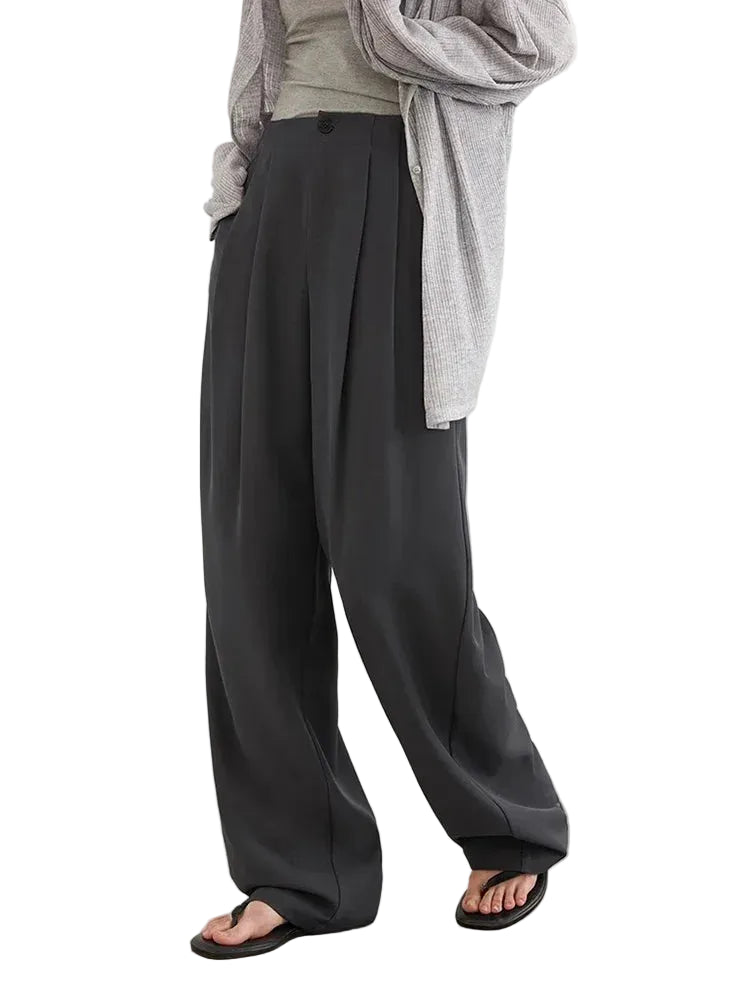 Corporate Girl Pleated Pants