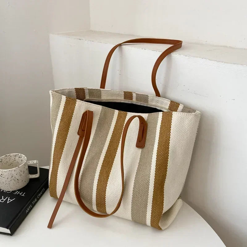 Stripped Women's Shoulder Bag