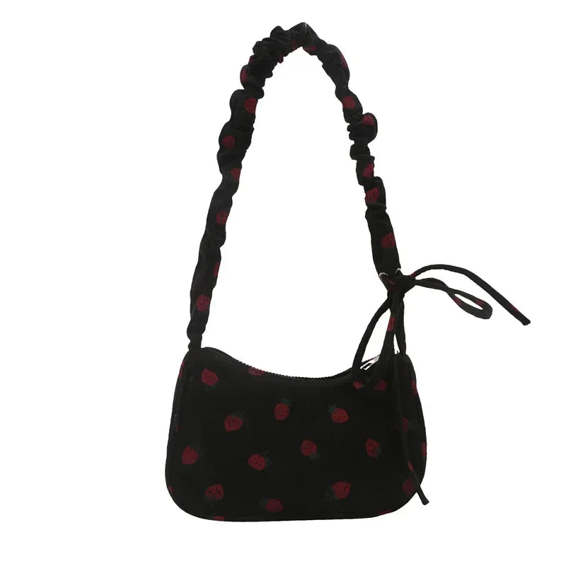 Bolso de pana pequeño con bonito estampado de fresas