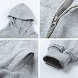 Stylischer gestreifter Kapuzenpullover mit Reißverschluss