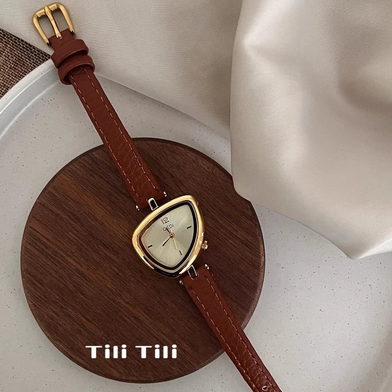 High-Quality Leather Quartz Watch